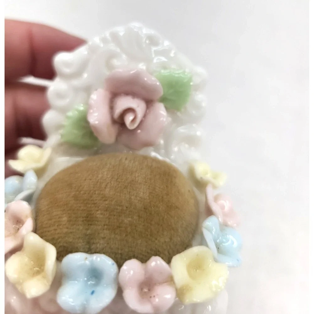 Pin Cushion Ardalt White Porcelain Chair Multi Colored Flowers Japan Vintage